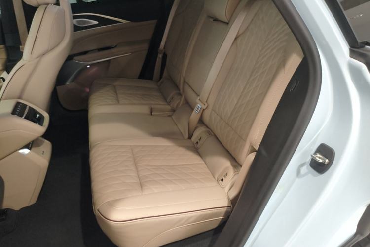 Used Cadillac LYRIQ 2022 Rear-Drive Long-Range Prestige Edition