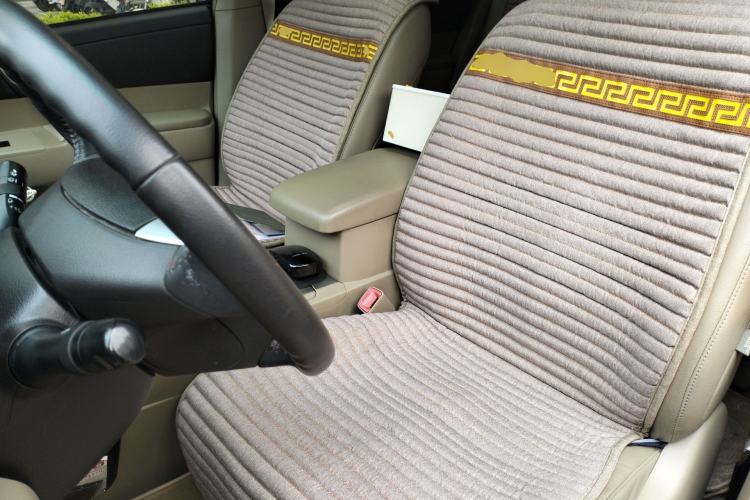 Used Toyota Highlander 2012 2.7L Two-Wheel Drive 7-Seater Luxury Edition Left Front Seat