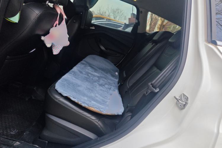 Used Ford Kuga 2015 2.0L GTDi Four-Wheel-Drive Sport Model