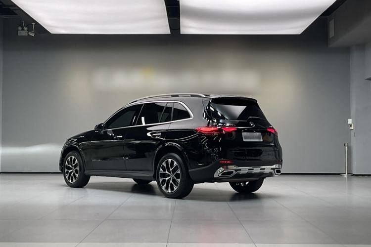 Used Mercedes-Benz GLC 2023 GLC 260 L 4MATIC Luxury Model 5 Seats