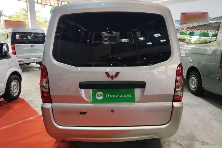 Used Wuling Rongguang EV 2022 Basic Passenger Bus Powered by Penghui Battery
