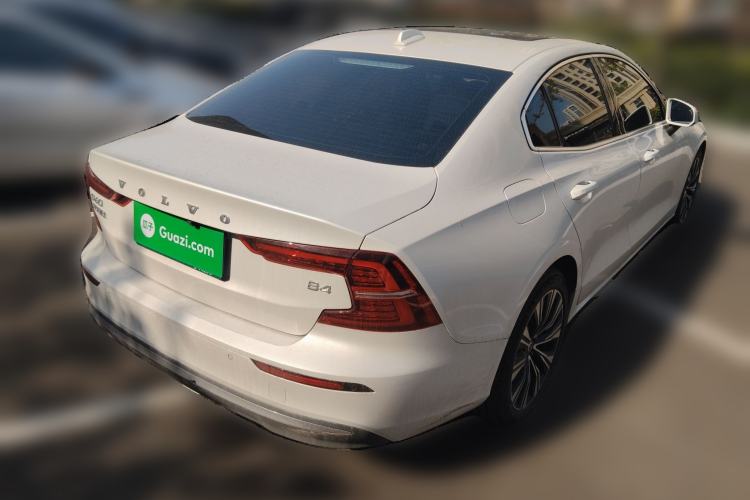 Used Volvo S60 2025 B4 Zhiyuan Luxury Edition
