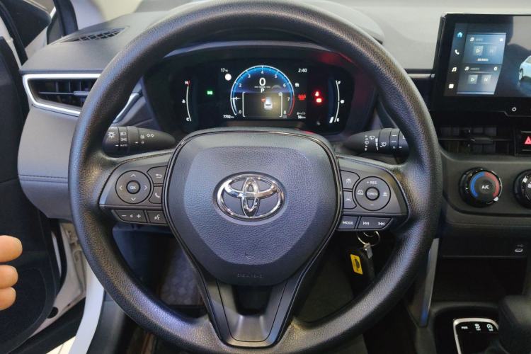 Used Toyota Corolla Cross 2023 2.0L Pioneer Edition
