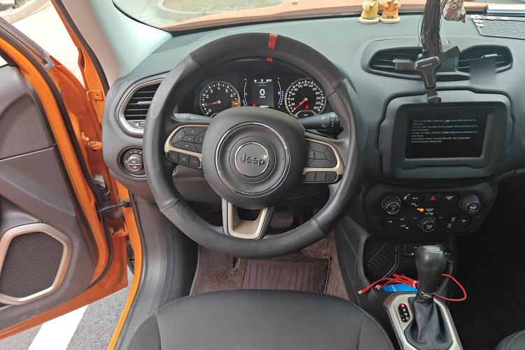 Used Jeep Renegade 2018 Connected Large Screen Version 180T Automatic High-Energy Edition