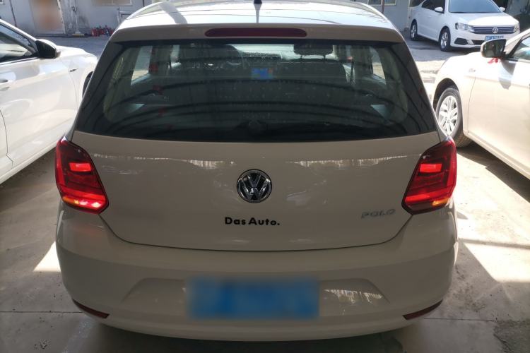 Used Volkswagen Polo 2016 1.4L Manual Fashion Model

