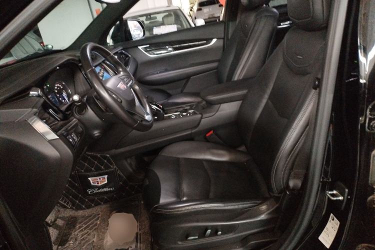 Used Cadillac XT6 2021 28T Six-Seater Luxury Version Left Front Seat