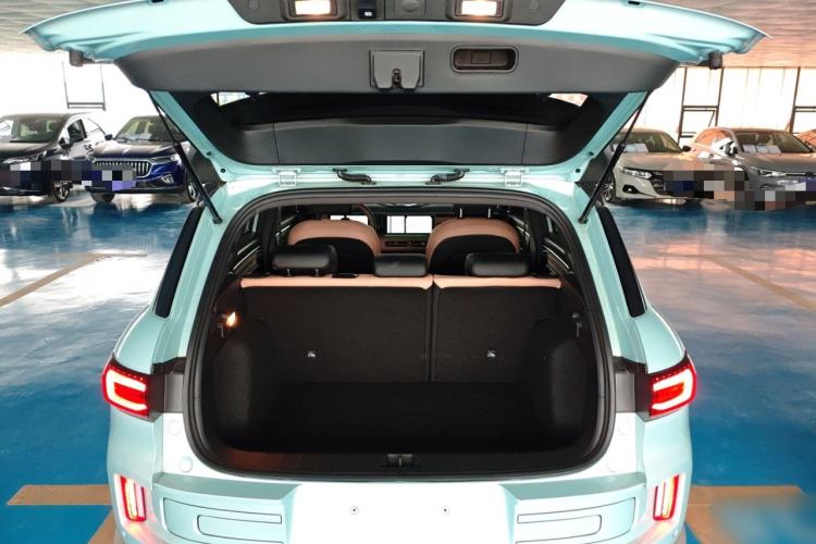 Used Geely Auto icon 2023 1.5TD Chocolate Smoothie Edition
