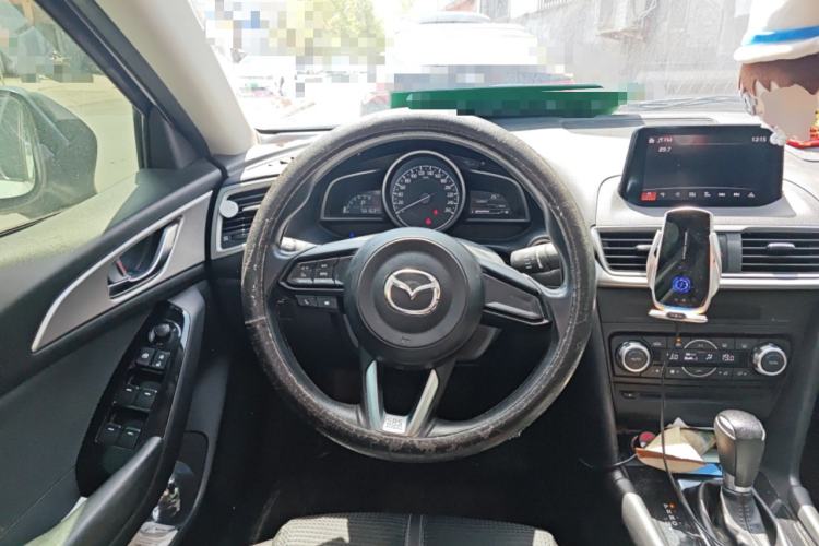 Used Mazda 3 Axela 2017 Sedan 1.5L Automatic Luxury Model Emission Standard China V