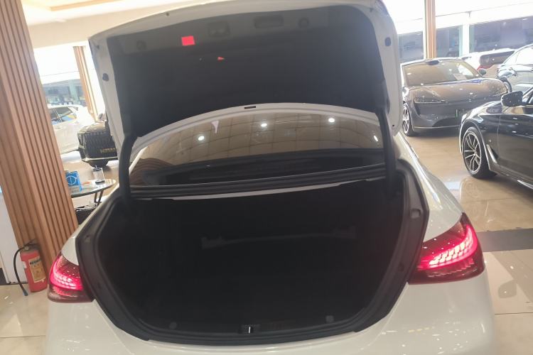 Used Mercedes-Benz E-Class 2021 E 300 L Sporty and Stylish Model
