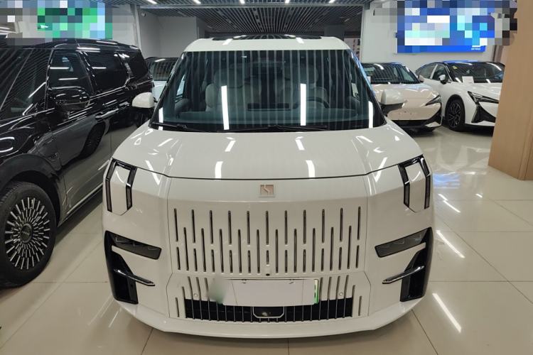 Used Zeekr 009 2022 WE Edition
