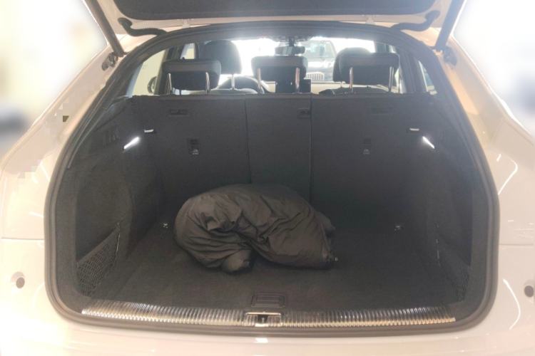 Used Audi Q5L Sportback 2022 Updated 40 TFSI Fashion Version Trunk