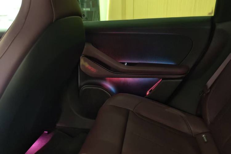 Used Nio ET5 2022 75 kWh Interior 4