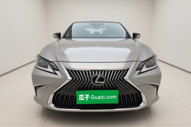 Used Lexus ES 2020 260 Excellence Edition Exterior 1