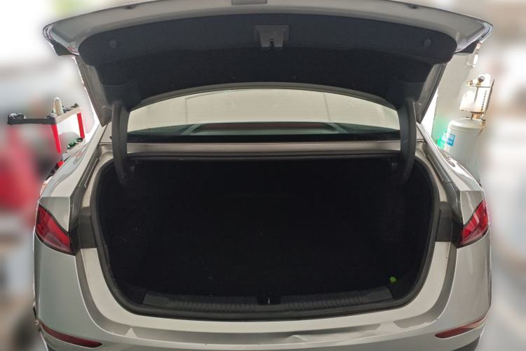 Used Roewe D7 2023 DMH 125km Flagship Edition
