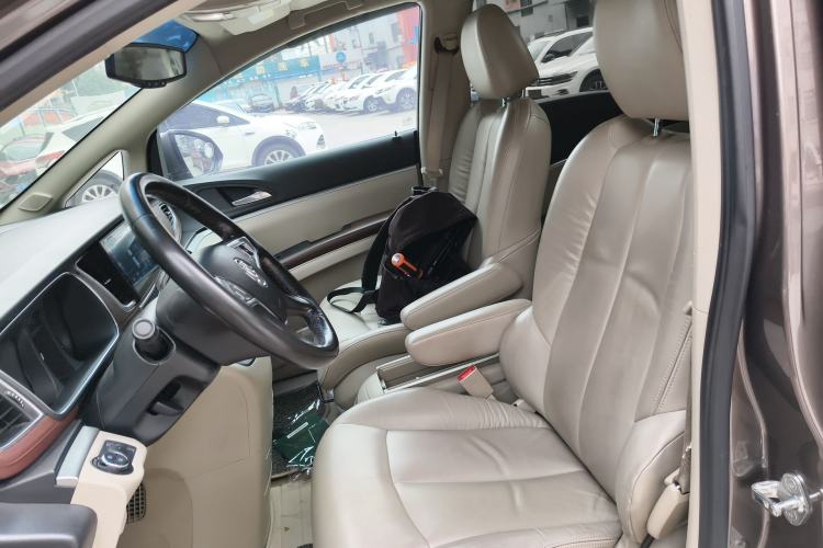 Used Buick GL8 2015 2.4L Luxury Business Premium Edition Left Front Seat