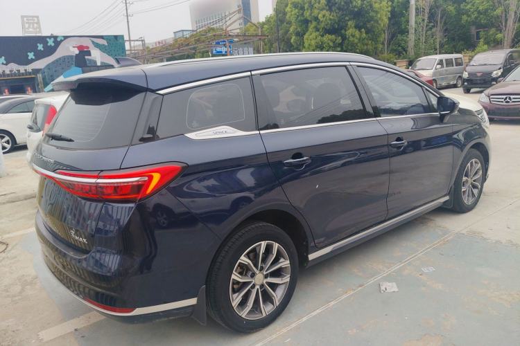 Used BYD Song MAX 2021 Upgraded Model 1.5T Automatic Luxury 6-Seater
