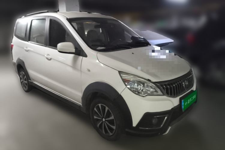 Used BAIC Weiwang M30 2017 1.5L M30S Standard DAM15DL Front Right 45 Deg