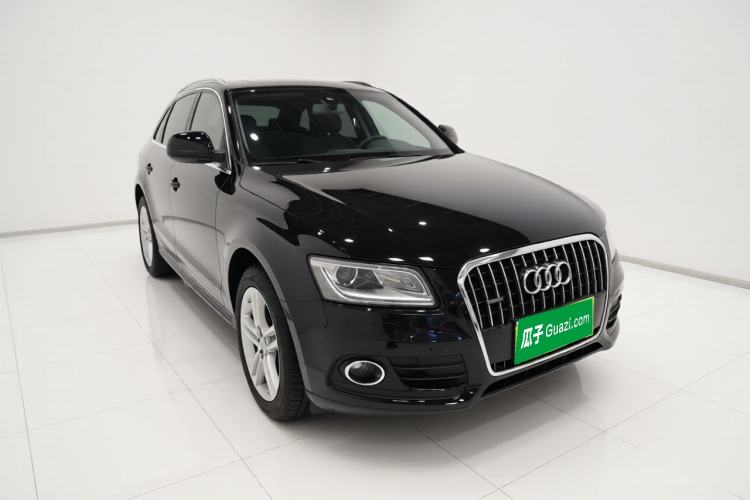 Used Audi Q5 2017 Plus 40 TFSI Technology Model
