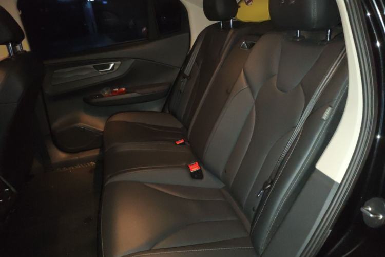 Used Hongqi E-QM5 2022 431 km Charge & Enjoy Edition