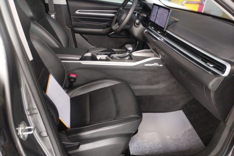 Used Geely Auto Emgrand 2023 4th Generation Champion Edition 1.5L CVT Prestige Model