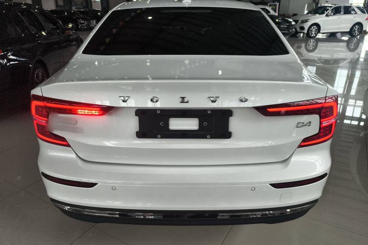 Used Volvo S60 2025 B4 Zhiyuan Luxury Edition