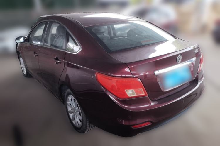 Used FORTHING Joyear S50 2014 1.6L CVT Luxury Model
