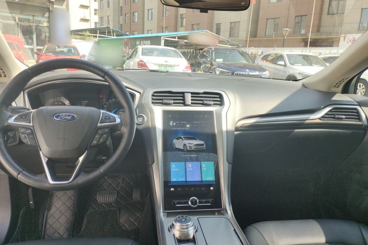 Used Ford Mondeo 2020 EcoBoost 180 Stylish Model Center Console