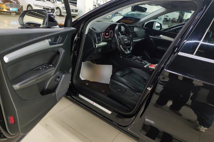 Used Audi Q5L 2020 Updated 40 TFSI Prestige Fashion Edition Driver Seat