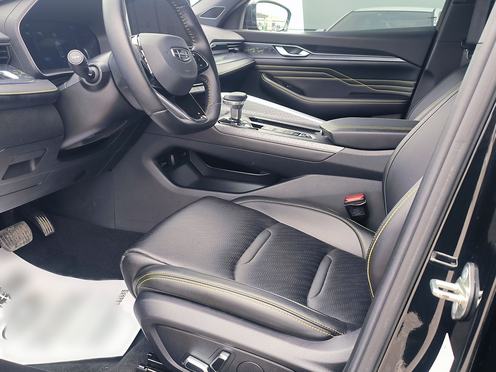 Geely Auto Preface 2023 1.5TD Fuyao Version — снимка 19