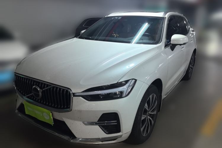 Used Volvo XC60 2023 B5 4x4 Smart Luxury Edition