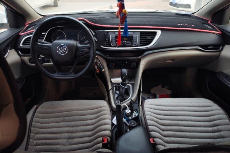 Used Buick GT 2015 15N Automatic Elite Version Center Console