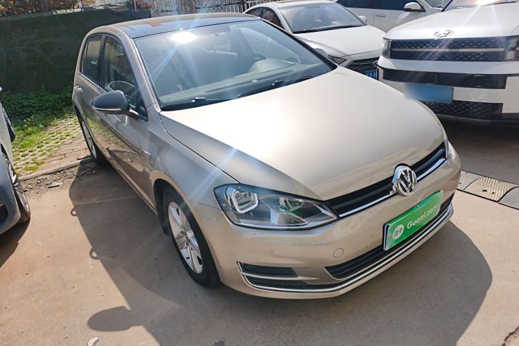 Used Volkswagen Golf 2017 1.6L Automatic Comfort Million-Vehicle Anniversary Edition