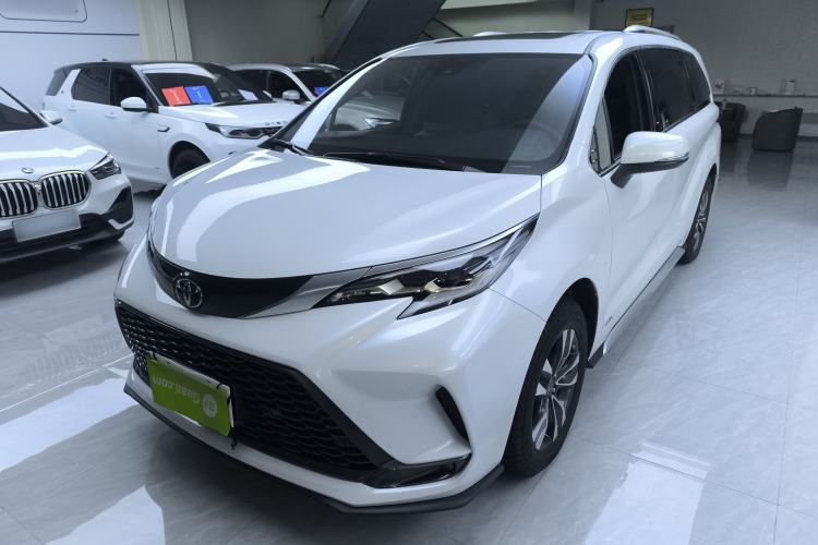 Used Toyota Granvia 2024 2.5L Hybrid Luxury Edition