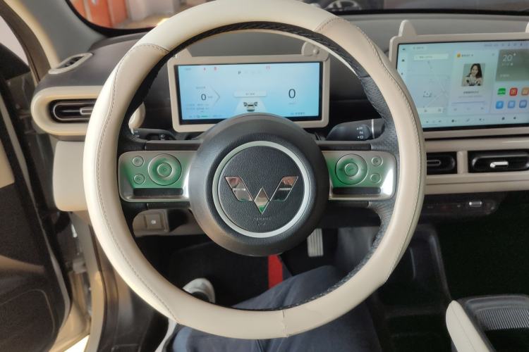 Used Wuling Bingo PLUS 2024 330 km Range Five-Seater Version