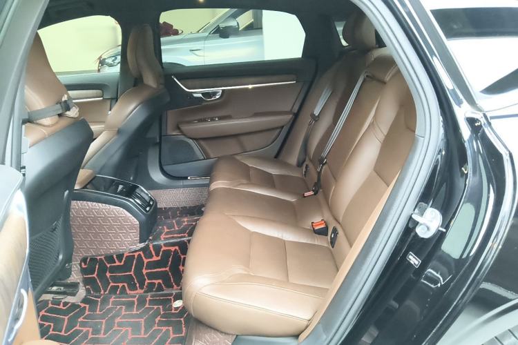 Used Volvo S90 2023 B5 Zhiyuan Luxury Edition