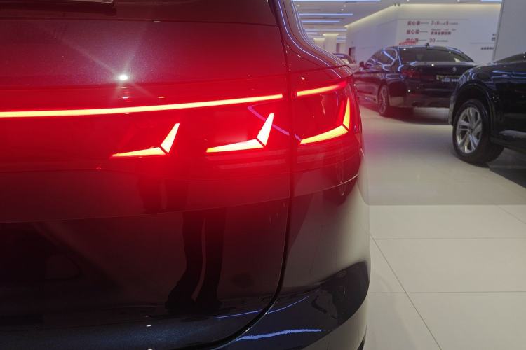 Used Volkswagen Touareg 2025 2.0 TSI Sharp Edition Right Rear Taillight