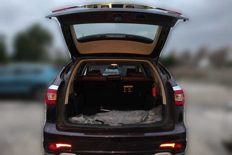 Used BYD S7 2015 2.0T Upgraded Automatic Luxury Version Trunk