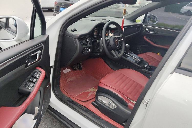 Used Porsche Macan 2022 Macan 2.0T Driver Seat