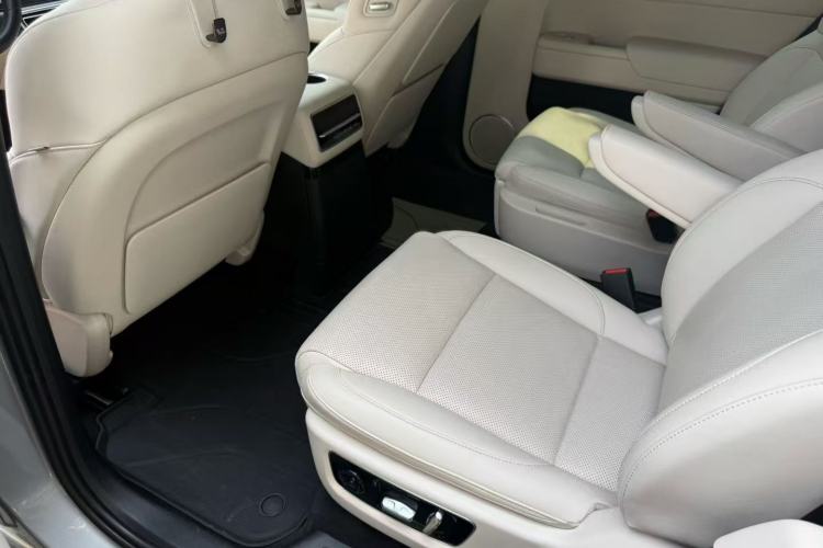 Used Li Auto L9 2022 Max model
