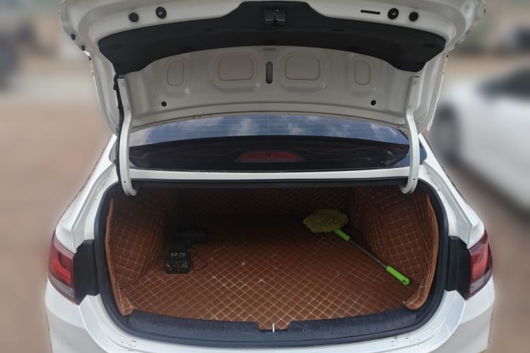 Used Hyundai Celesta 2020 1.6L Automatic GL Enjoyable Edition Trunk