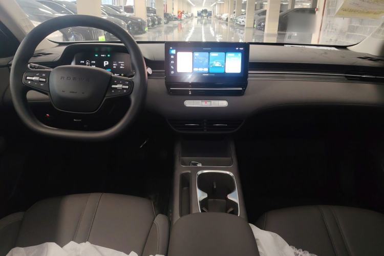 Used Roewe D6 2025 450 km Premium Edition Center Console