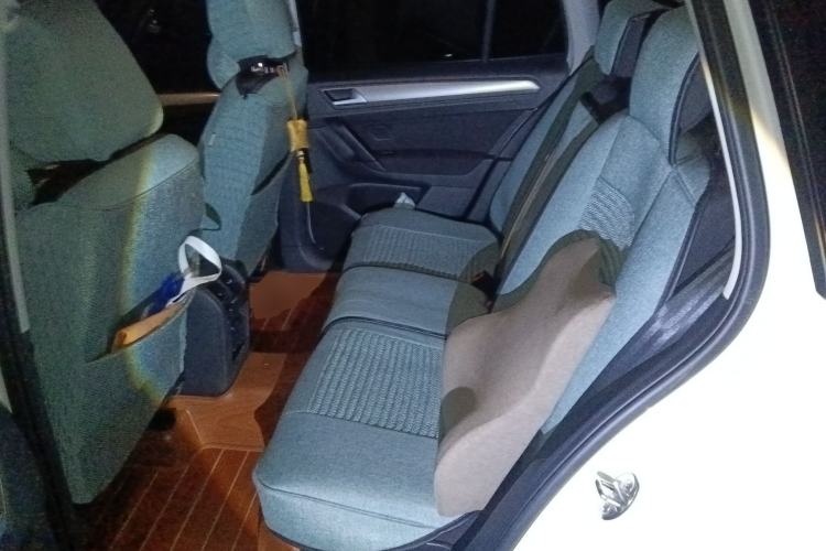 Used Volkswagen Golf Sportsvan 2016 1.6L Automatic Comfort Model Left Rear Seat