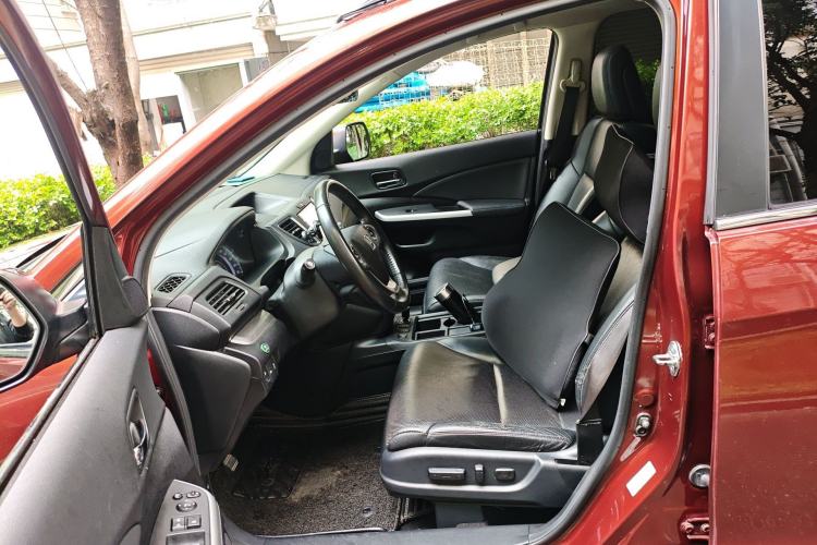 Used Honda CR-V 2015 2.4L two-wheel drive luxury version Left Front Seat