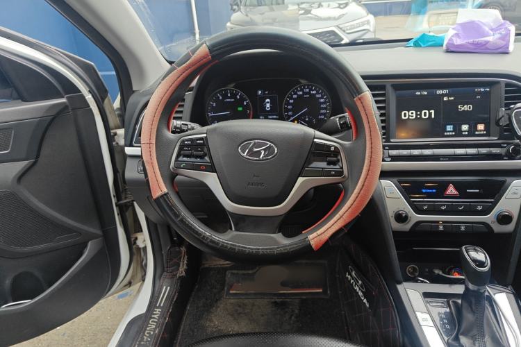 Used Hyundai Elantra (6th Generation / Lingdong) 2016 1.6L Automatic ZhiXuan – Elite Version Steering Wheel