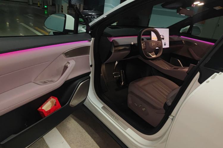 Used ONVO L60 2024 60 kWh Rear-Drive Version
