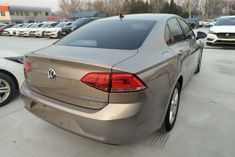 Used Volkswagen Lamando 2017 230TSI DSG Fashion Edition