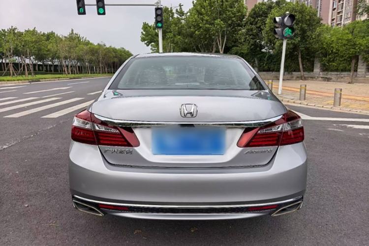 Used Honda Accord 2016 2.0L Luxury Edition