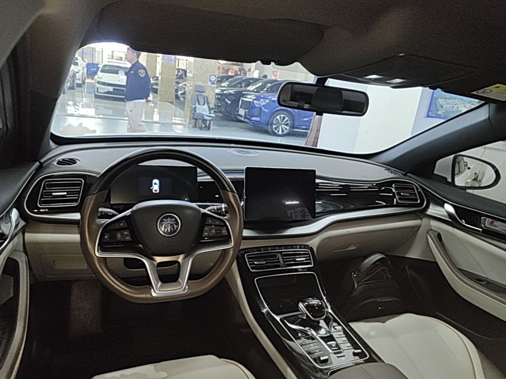 BYD Qin PLUS 2023 Champion Edition EV 510KM Leading Model — снимка 12
