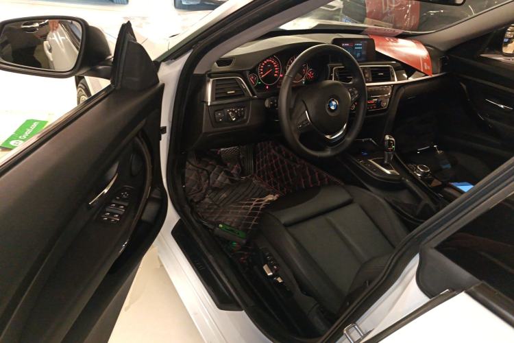 Used BMW 3 Series GT 2019 320i Sport Edition
