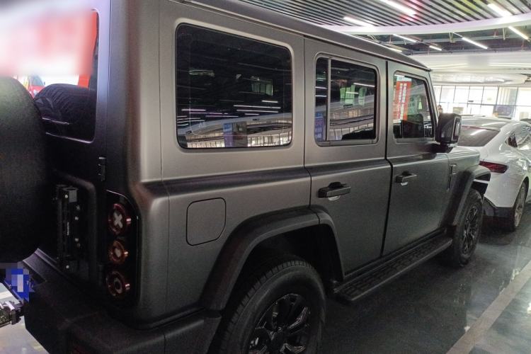 Used 212 T01 2024 2.0T Explorer
